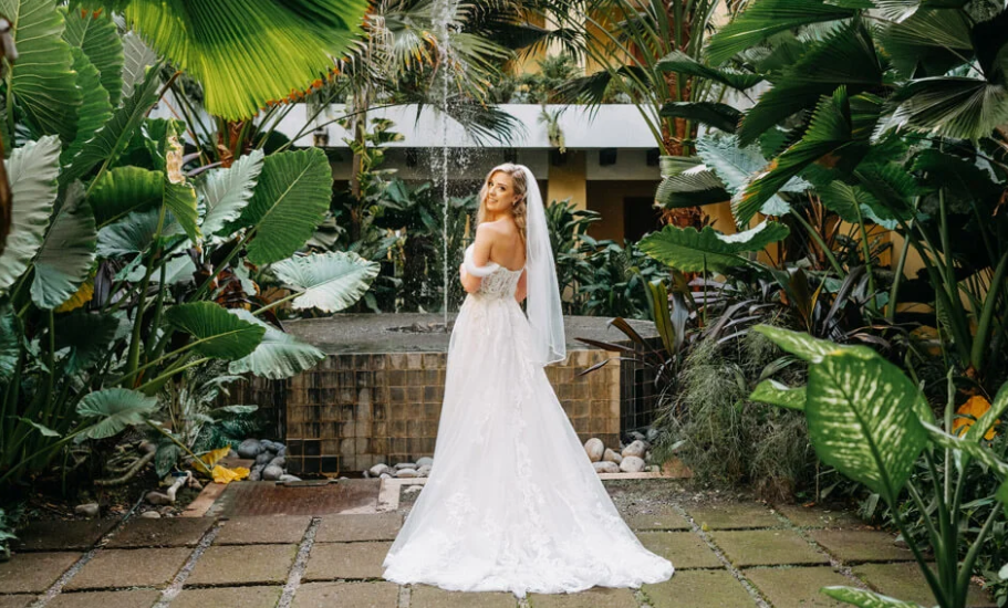 wedding photographer in Costa Rica